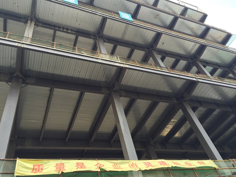 拓佳鋼構(gòu)YXB65-185-555樓承板在湖北鼎杰奧迪汽車城市展廳工程應用